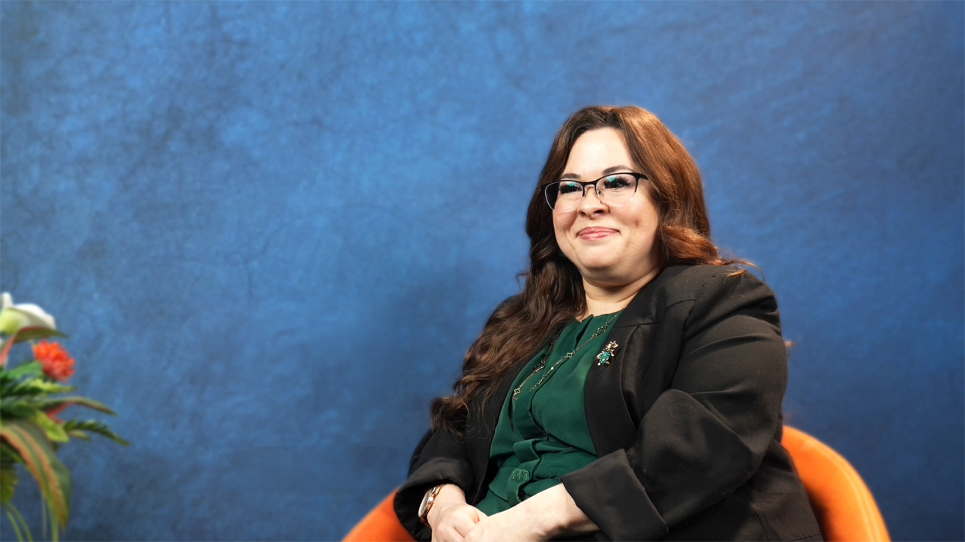 Eva, customer testimonial video thumbnail for Timonial's remote video production service